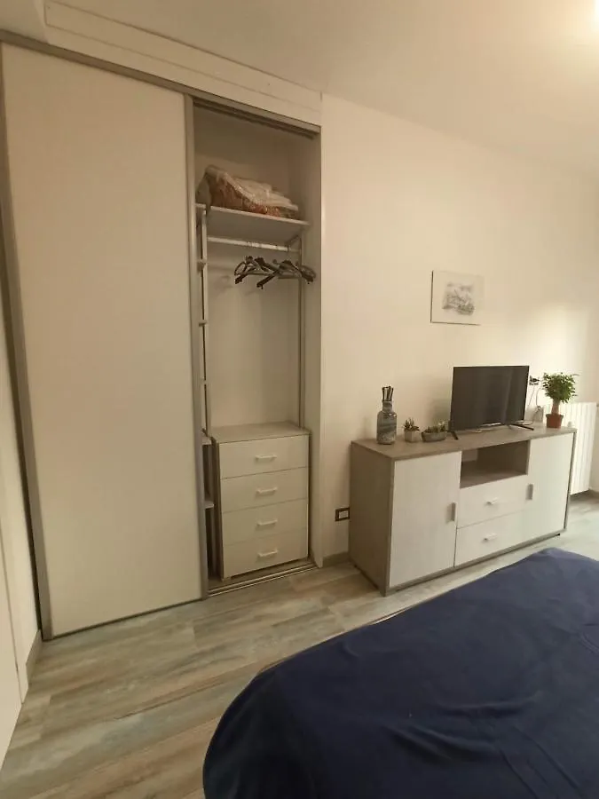 La Pace Apartment Milan Italy