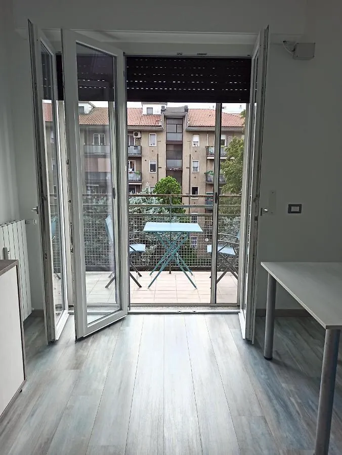 La Pace Apartment Milan Italy